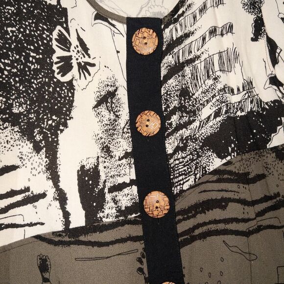 John Mark Cream & Black Color Block Abstract Button‎ Blouse Size Medium - Picture 3 of 6